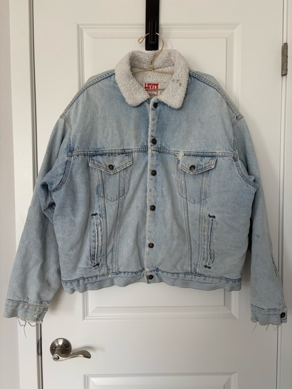 Vintage Levi’s Sherpa Trucker Jacket Made in USA XL Distressed Light Wash Denim
